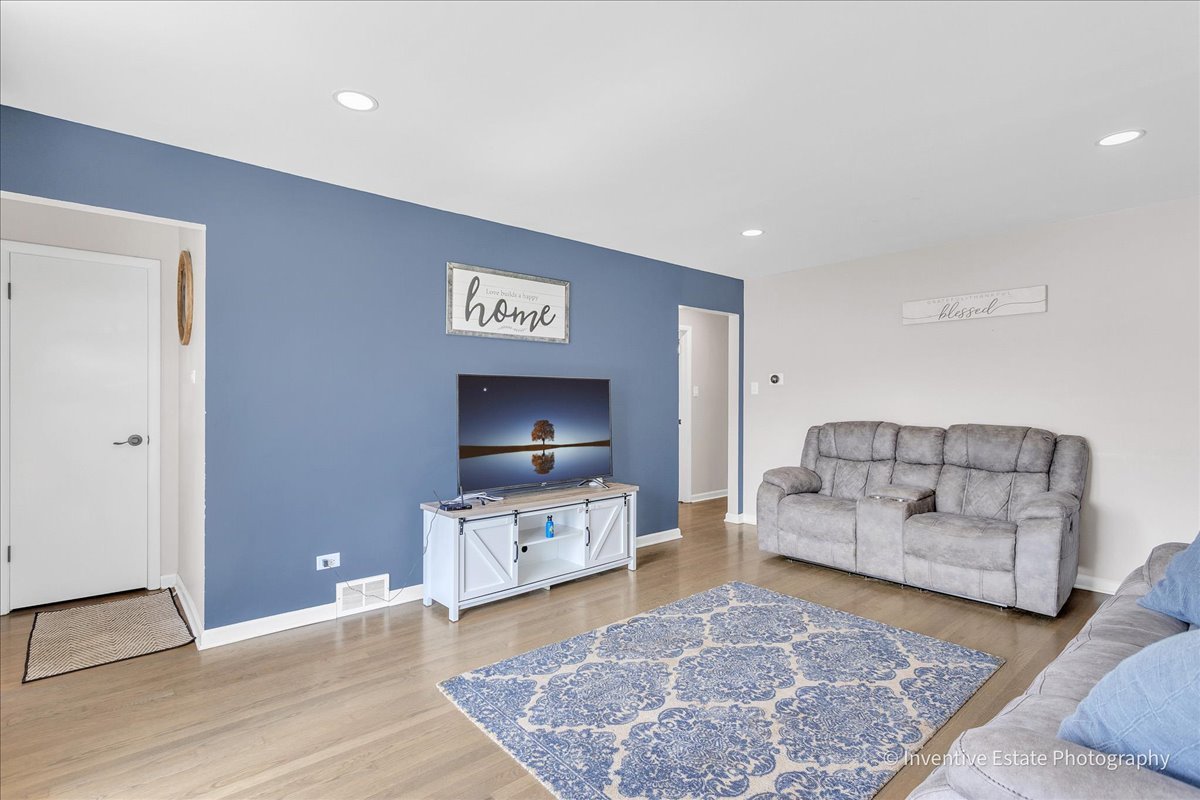 3828 W 116TH Place, Alsip, IL 60803