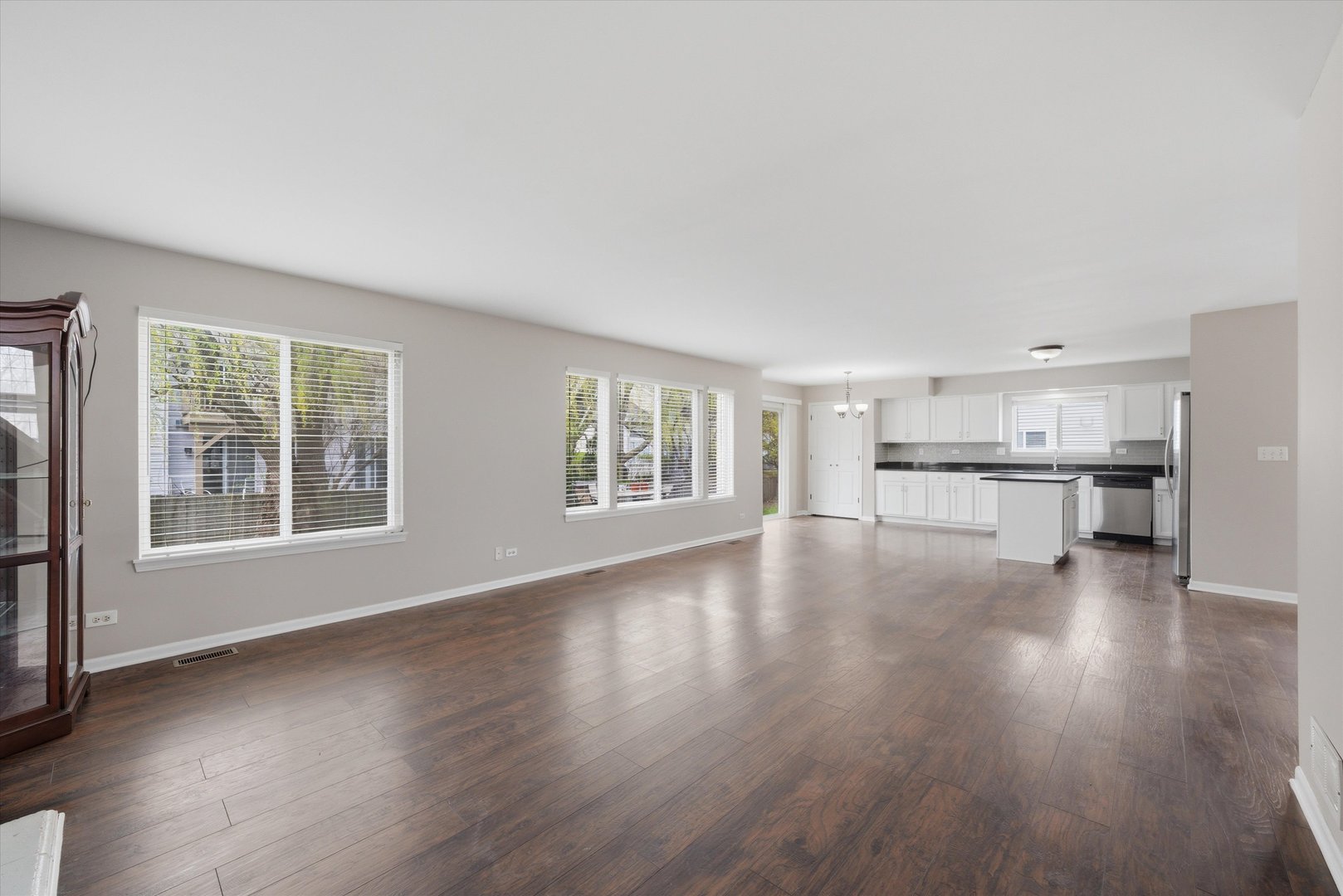 2824 WHITEHALL Lane, Naperville, IL 60564