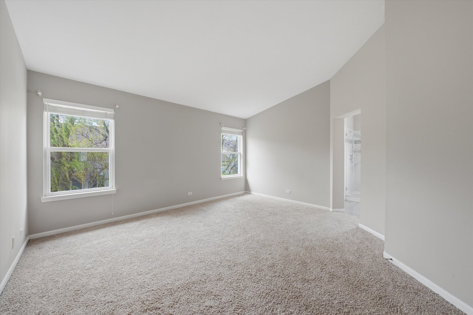 2824 WHITEHALL Lane, Naperville, IL 60564