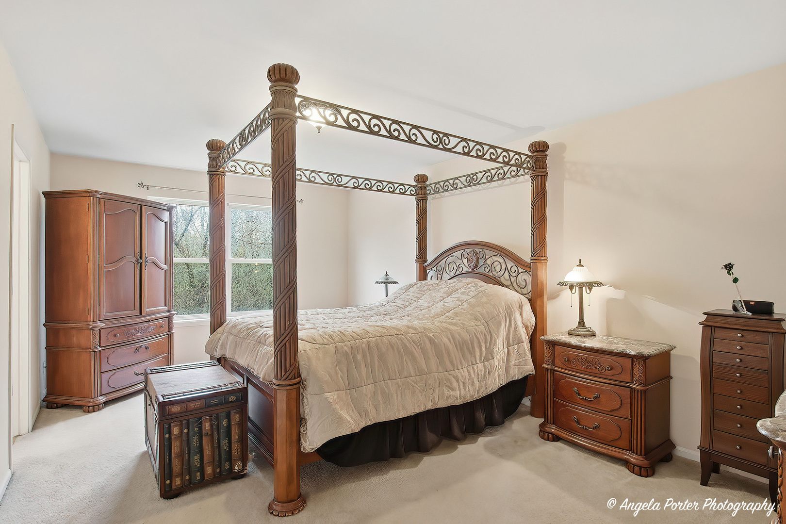 283 Spring Lake Drive, Round Lake, IL 60073