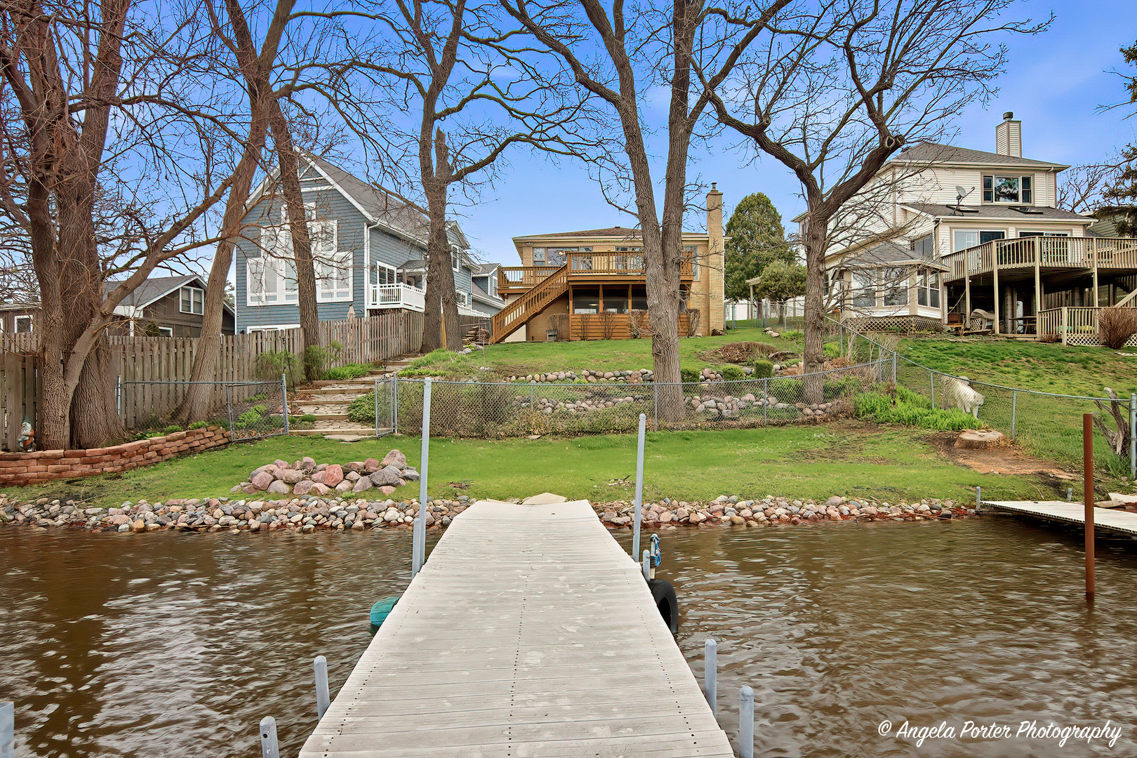 182 Riverside Island Drive, Fox Lake, IL 60020