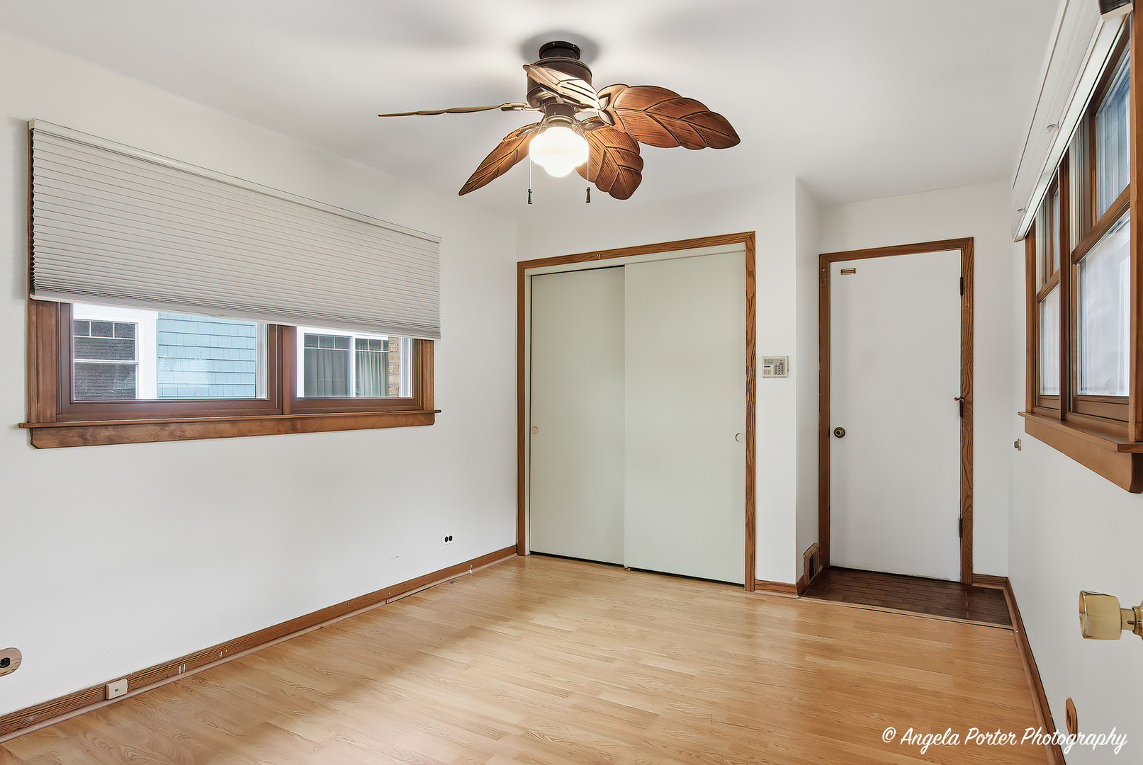 182 Riverside Island Drive, Fox Lake, IL 60020