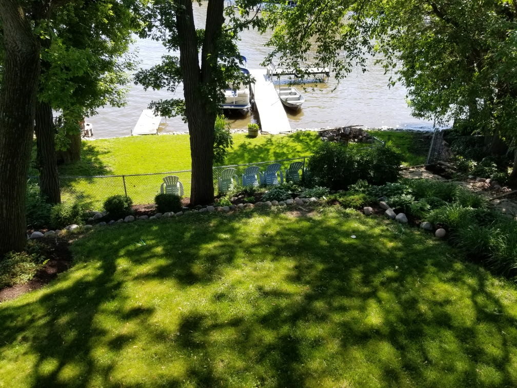 182 Riverside Island Drive, Fox Lake, IL 60020