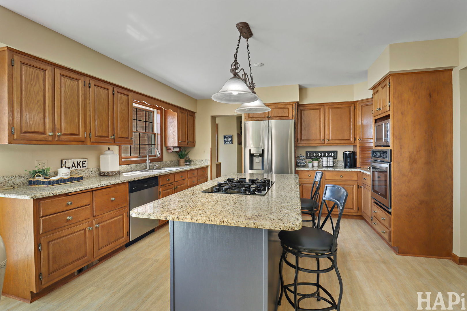 2916 N Bayview Lane, McHenry, IL 60051