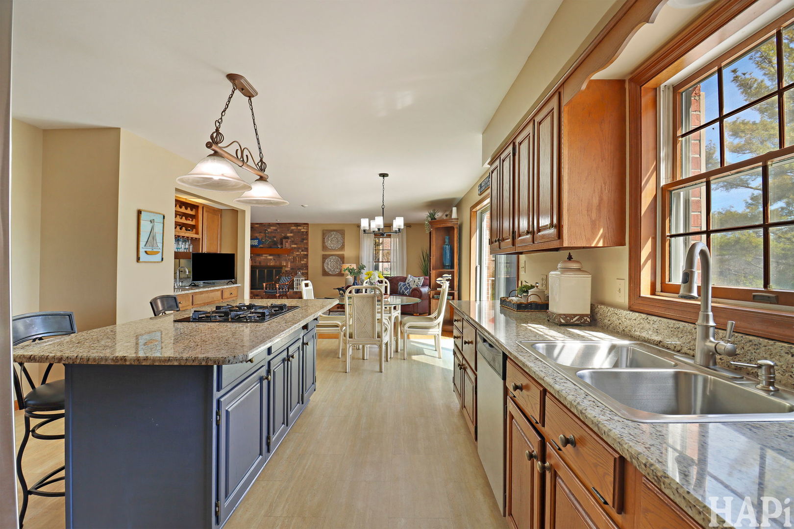 2916 N Bayview Lane, McHenry, IL 60051