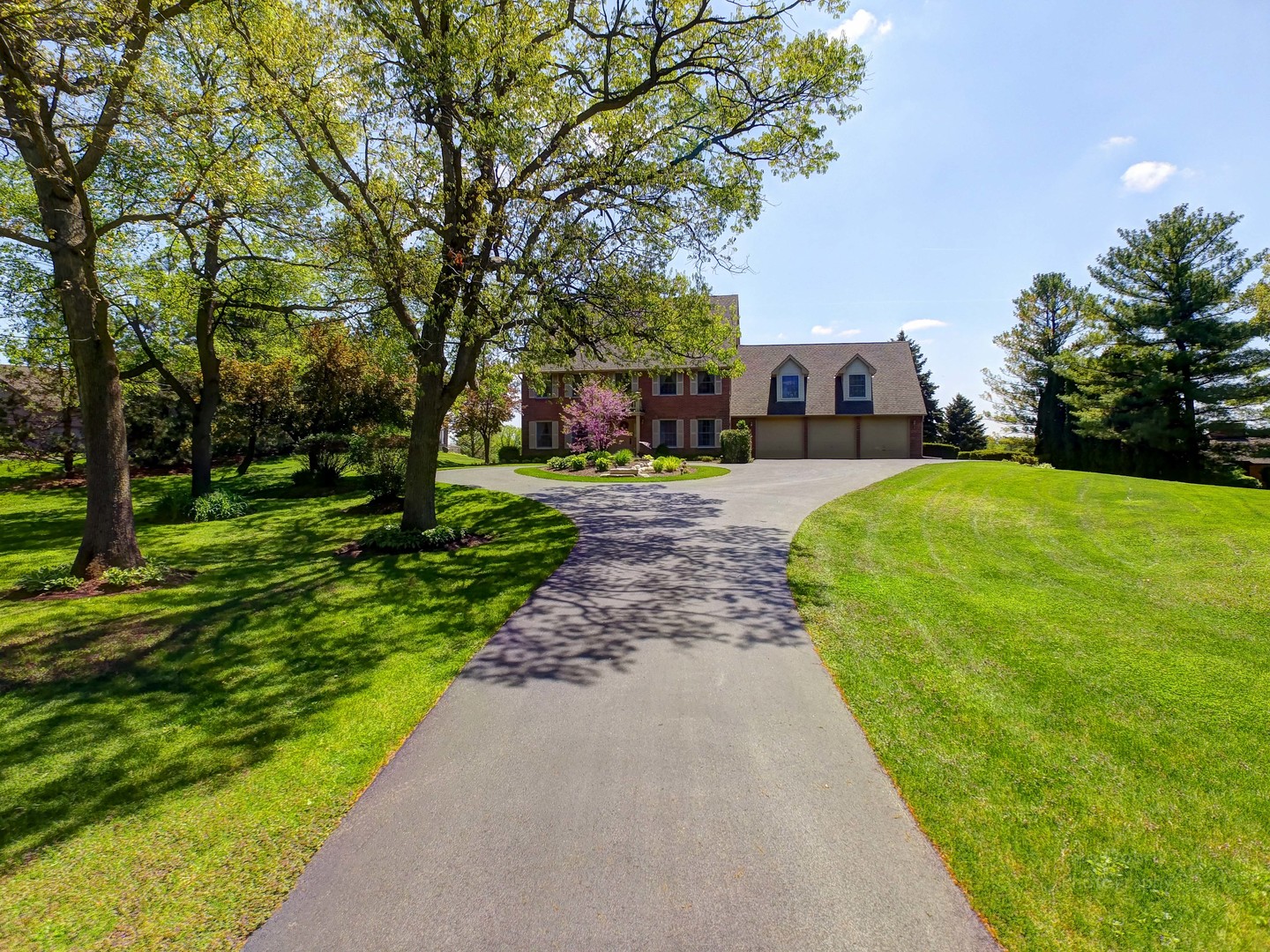 2916 N Bayview Lane, McHenry, IL 60051