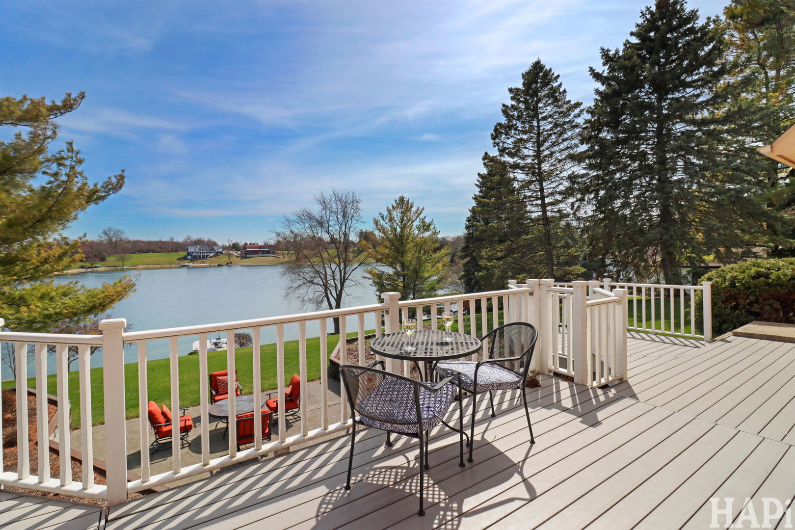 2916 N Bayview Lane, McHenry, IL 60051