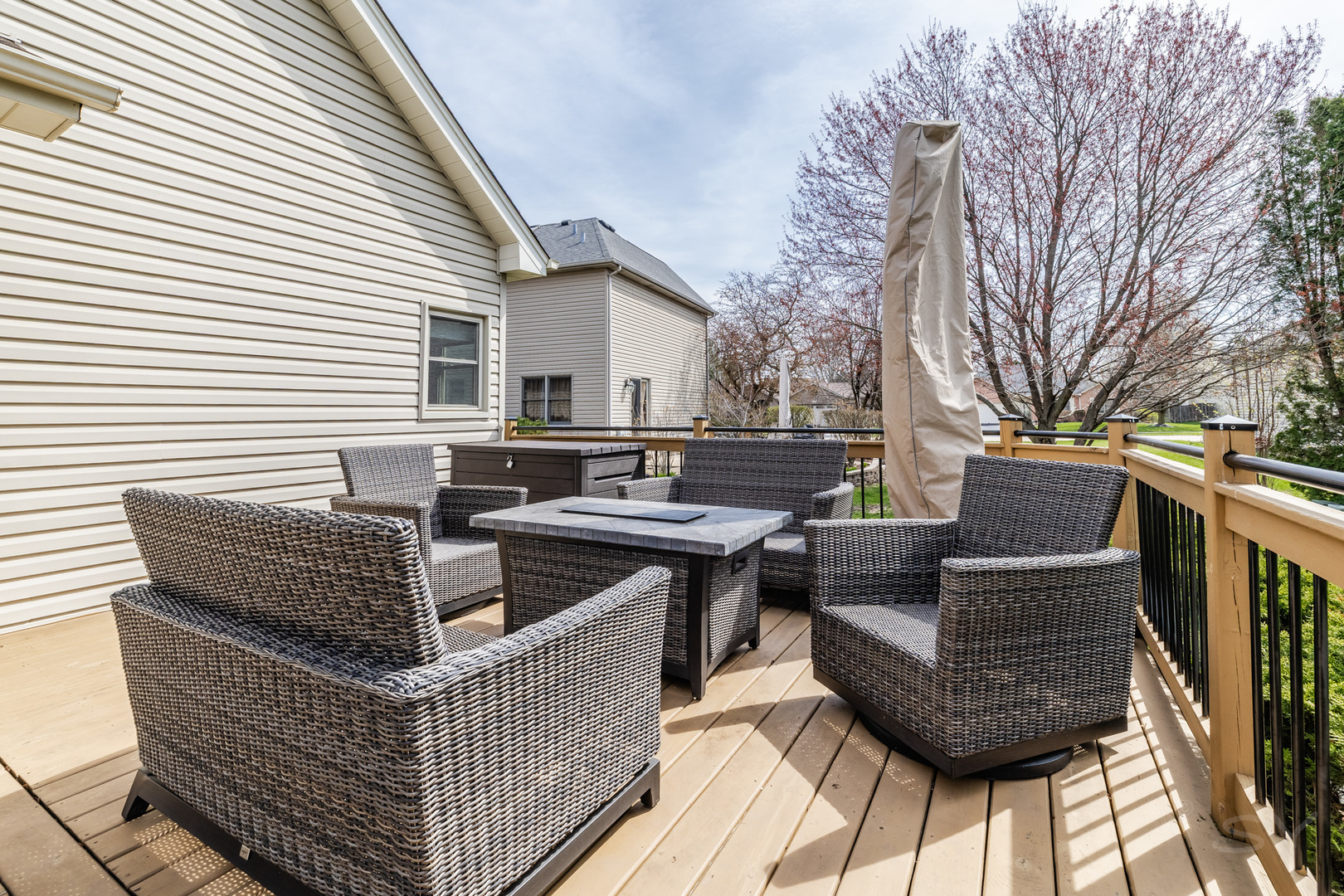 203 Cambridge Court, Oswego, IL 60543