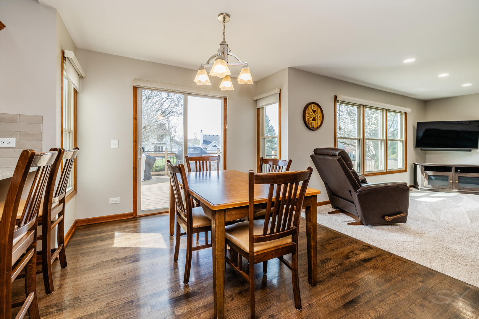 203 Cambridge Court, Oswego, IL 60543