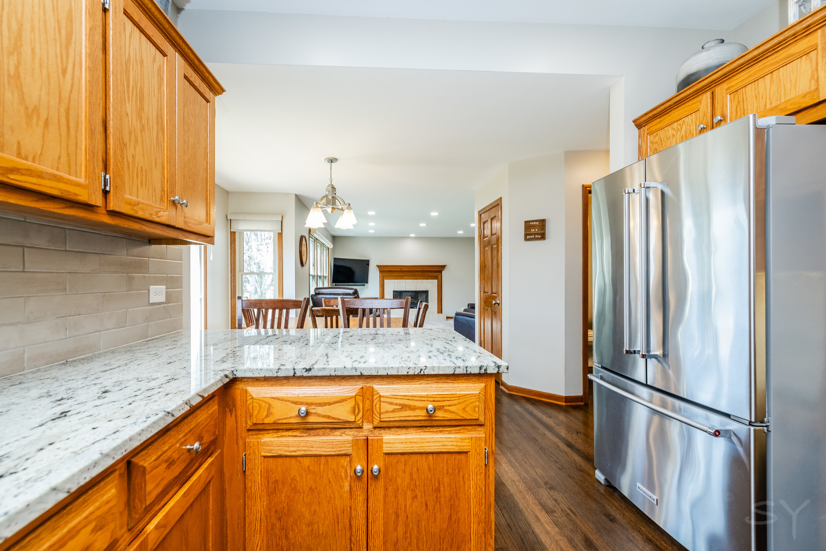 203 Cambridge Court, Oswego, IL 60543