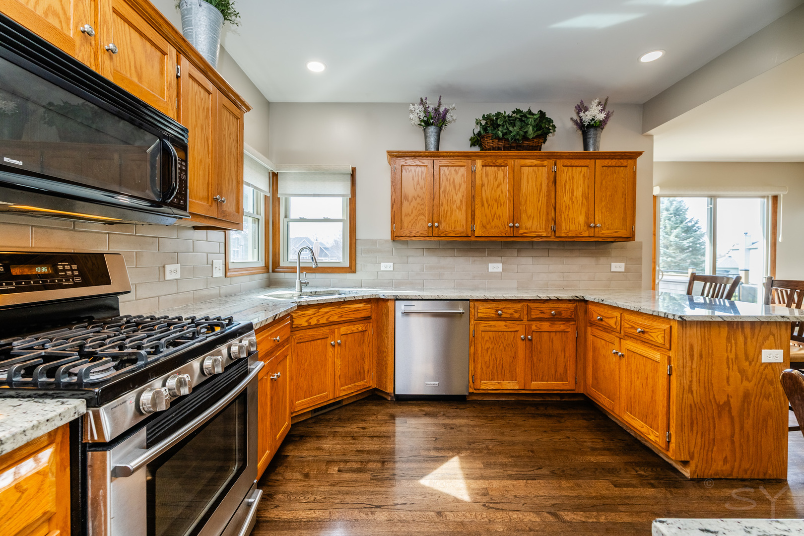 203 Cambridge Court, Oswego, IL 60543