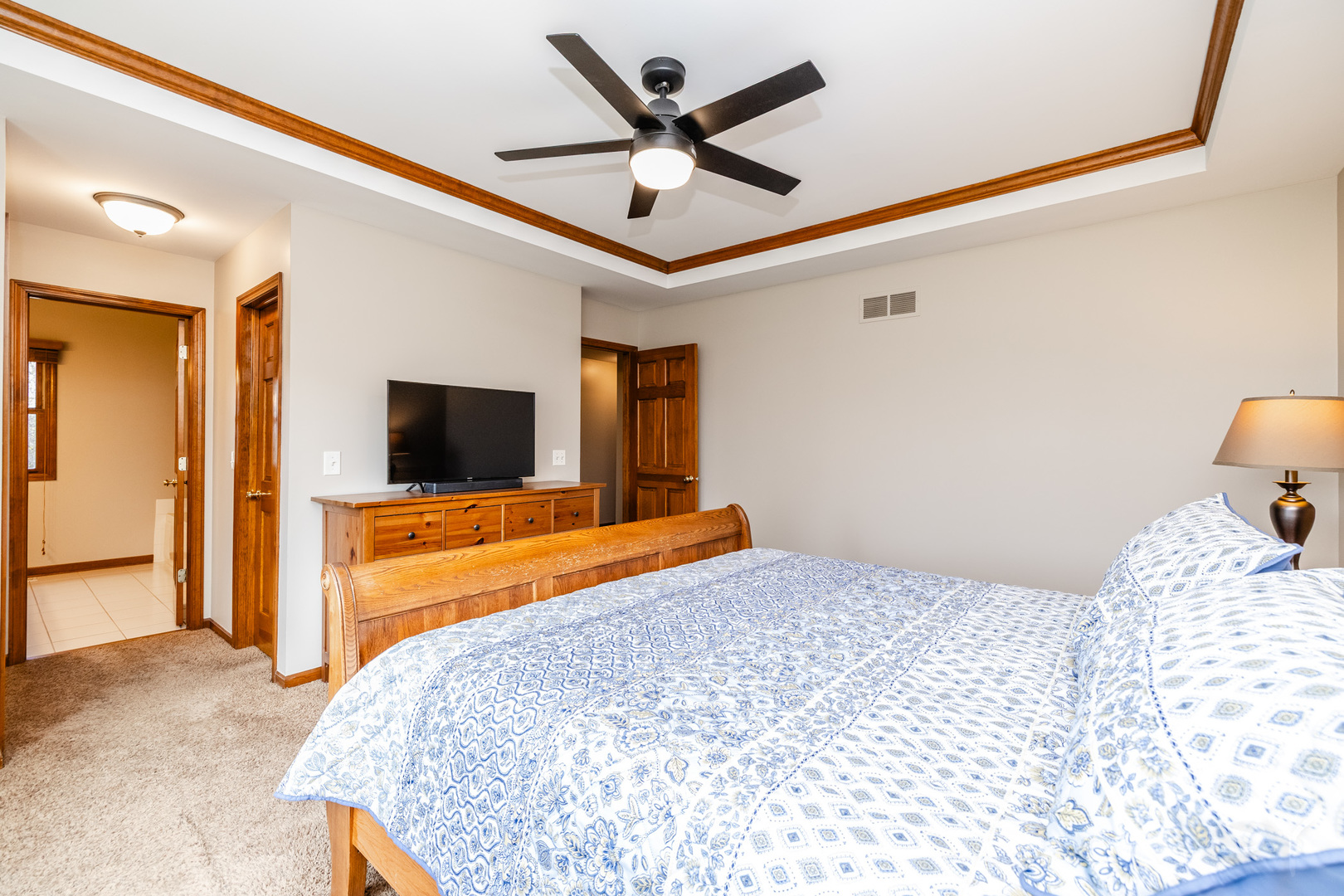 203 Cambridge Court, Oswego, IL 60543