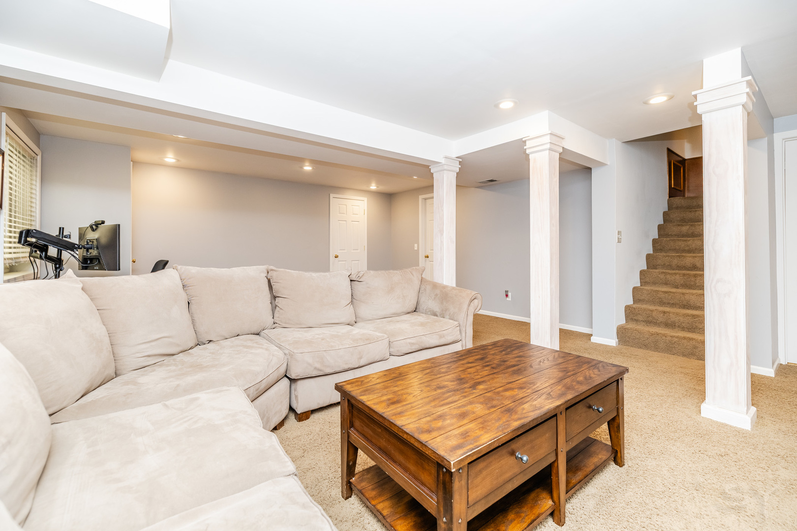 203 Cambridge Court, Oswego, IL 60543