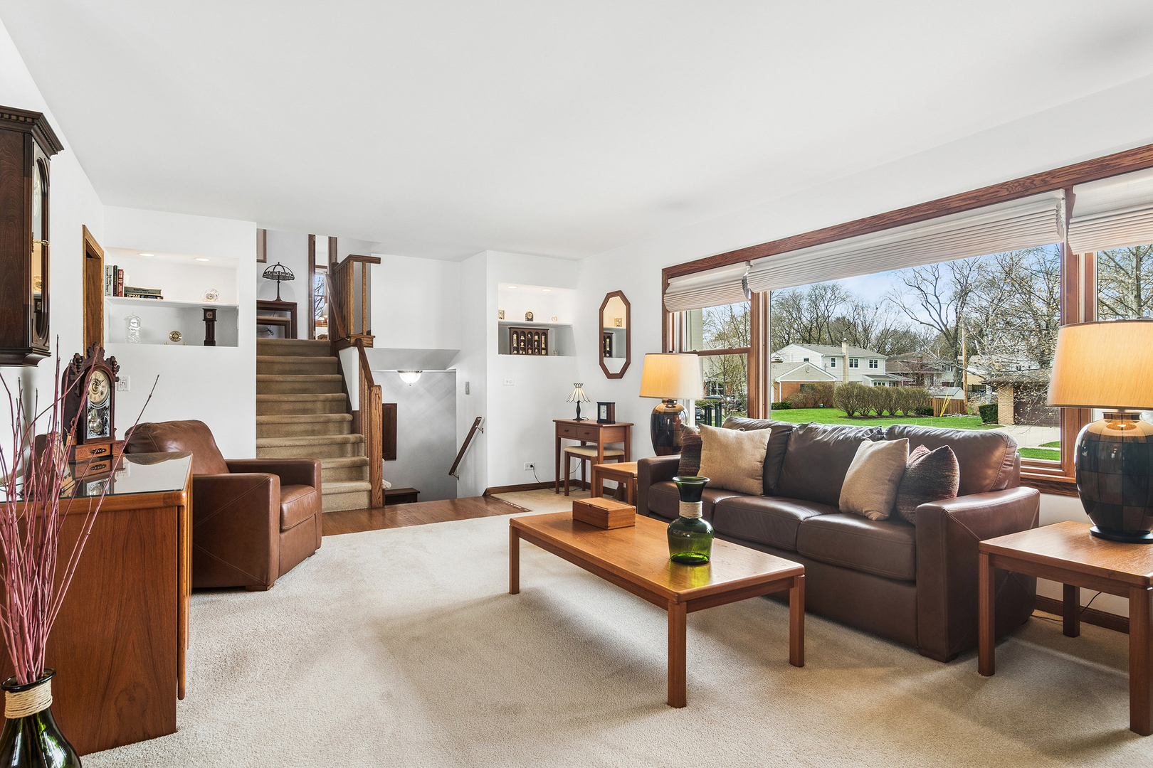 111 N Wilshire Lane, Arlington Heights, IL 60004