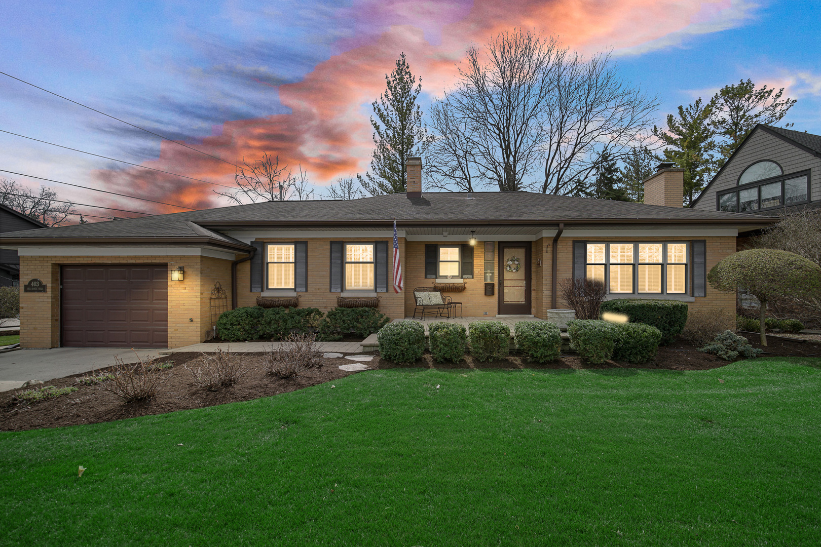 403 W Shabonee Trail, Mount Prospect, IL 60056