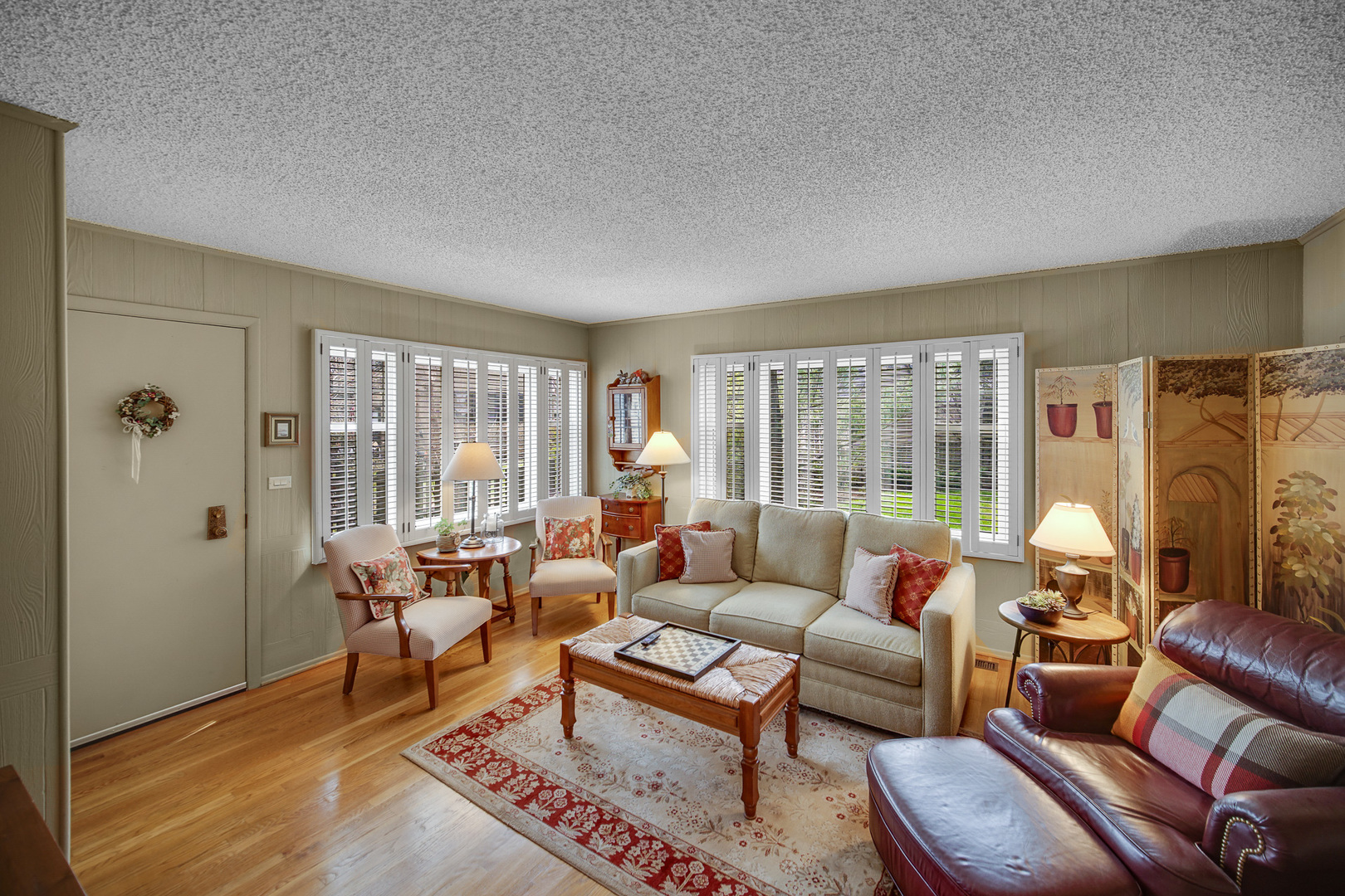 403 W Shabonee Trail, Mount Prospect, IL 60056