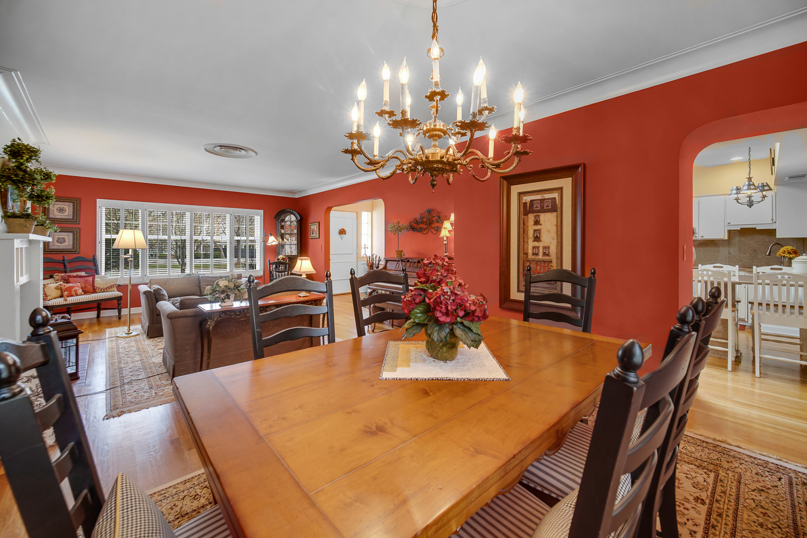 403 W Shabonee Trail, Mount Prospect, IL 60056