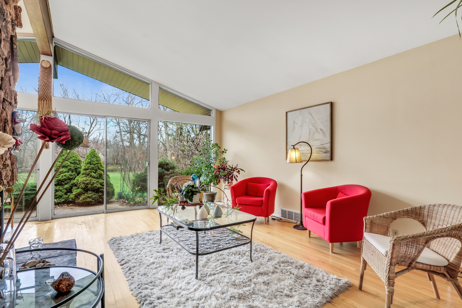 Green Oaks, IL 60048