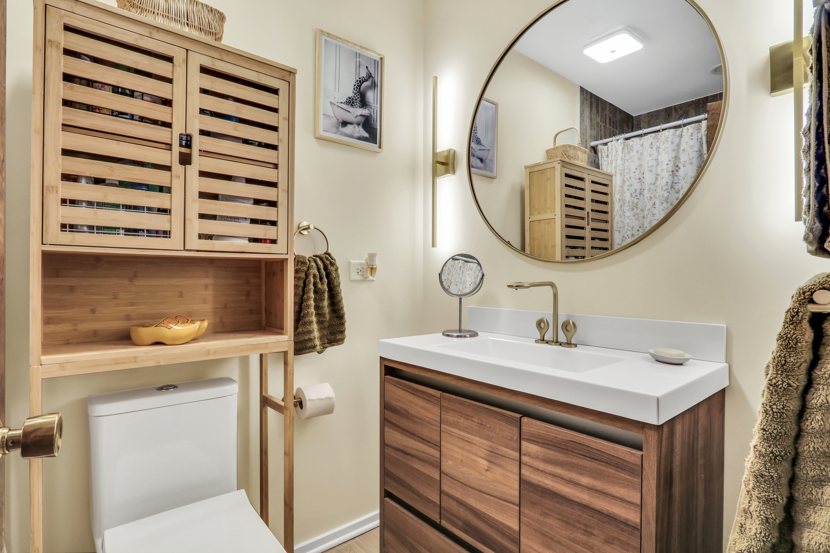 Green Oaks, IL 60048