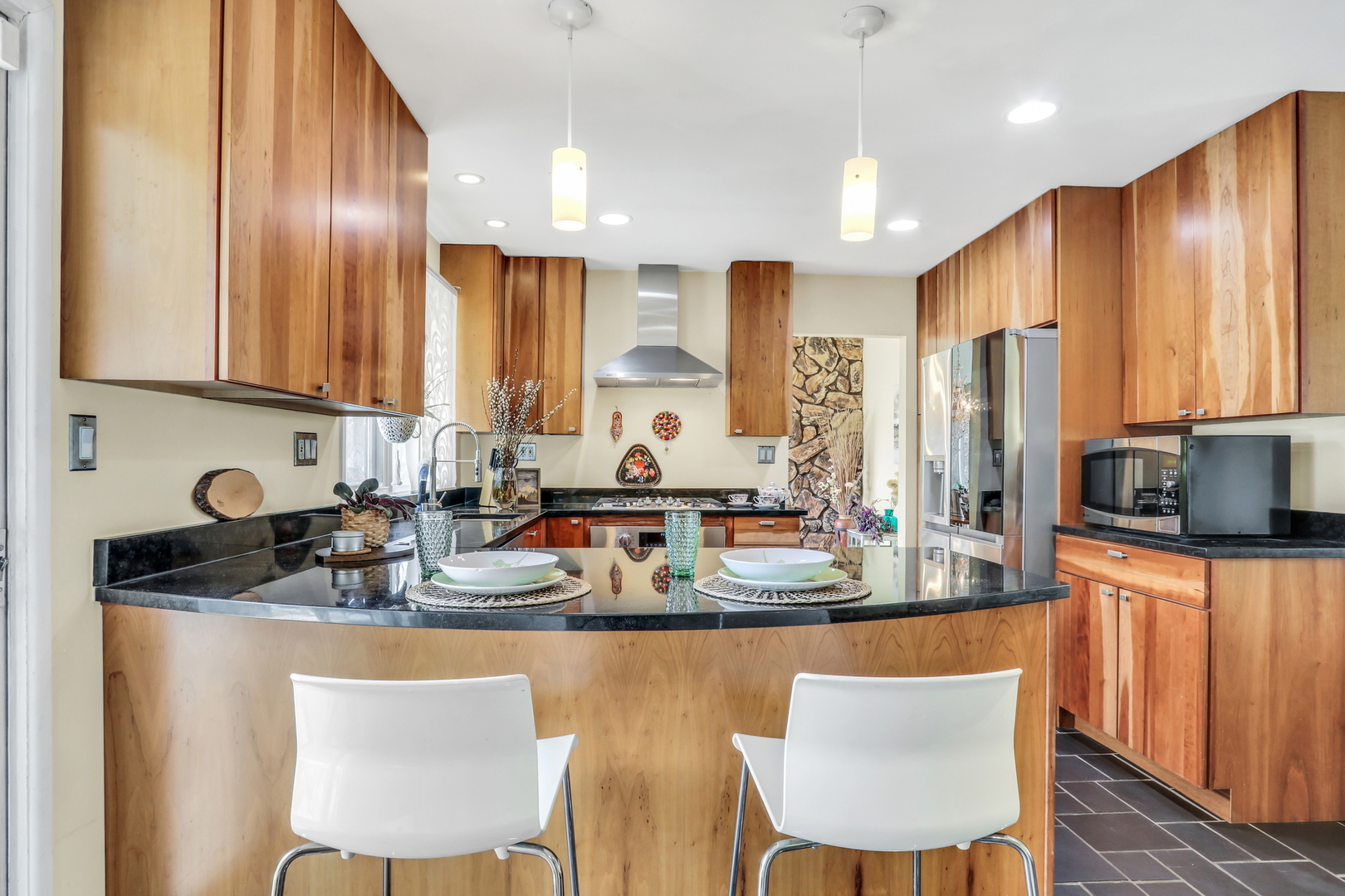 Green Oaks, IL 60048