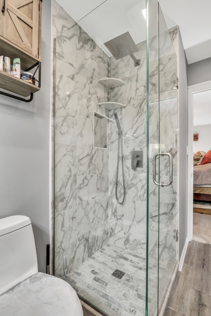 Green Oaks, IL 60048