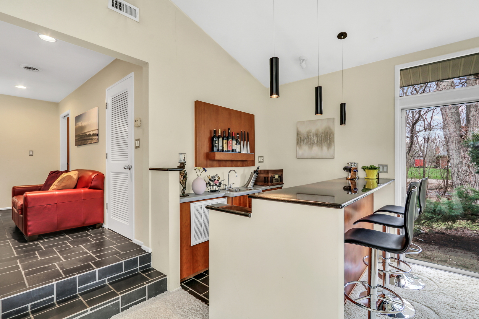 Green Oaks, IL 60048