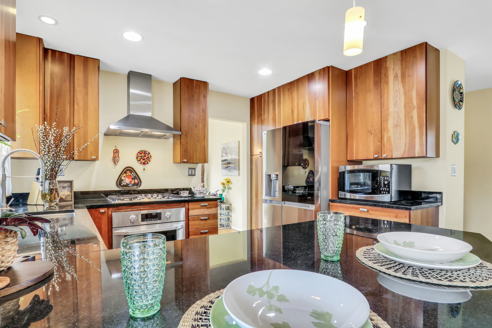 Green Oaks, IL 60048