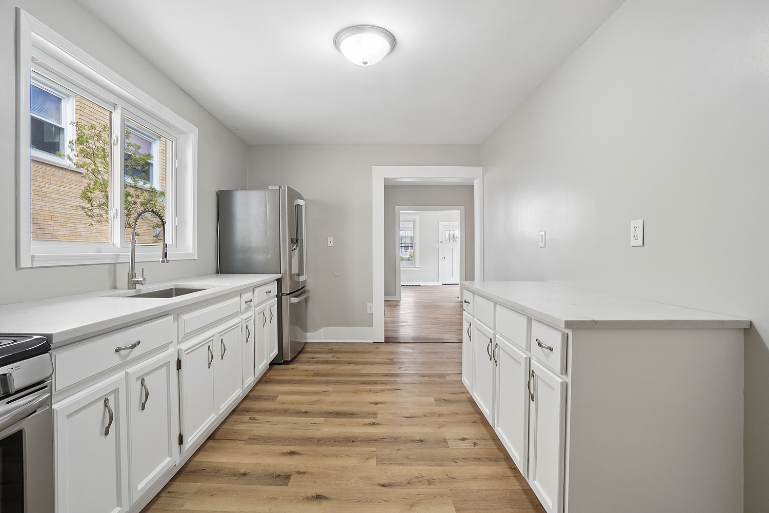 906 State Street, Lemont, IL 60439