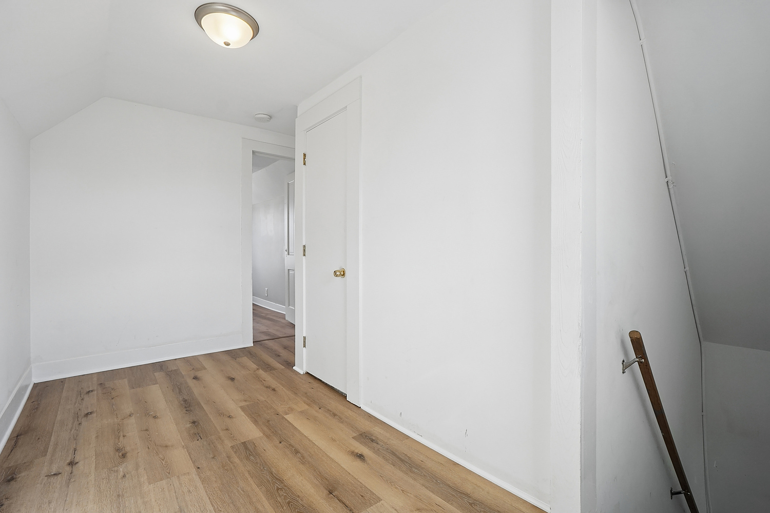 906 State Street, Lemont, IL 60439