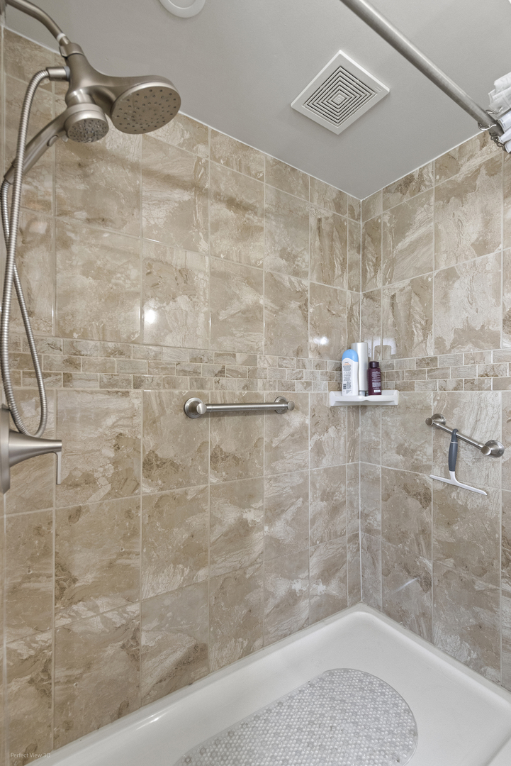 621 Oriole Avenue, Park Ridge, IL 60068