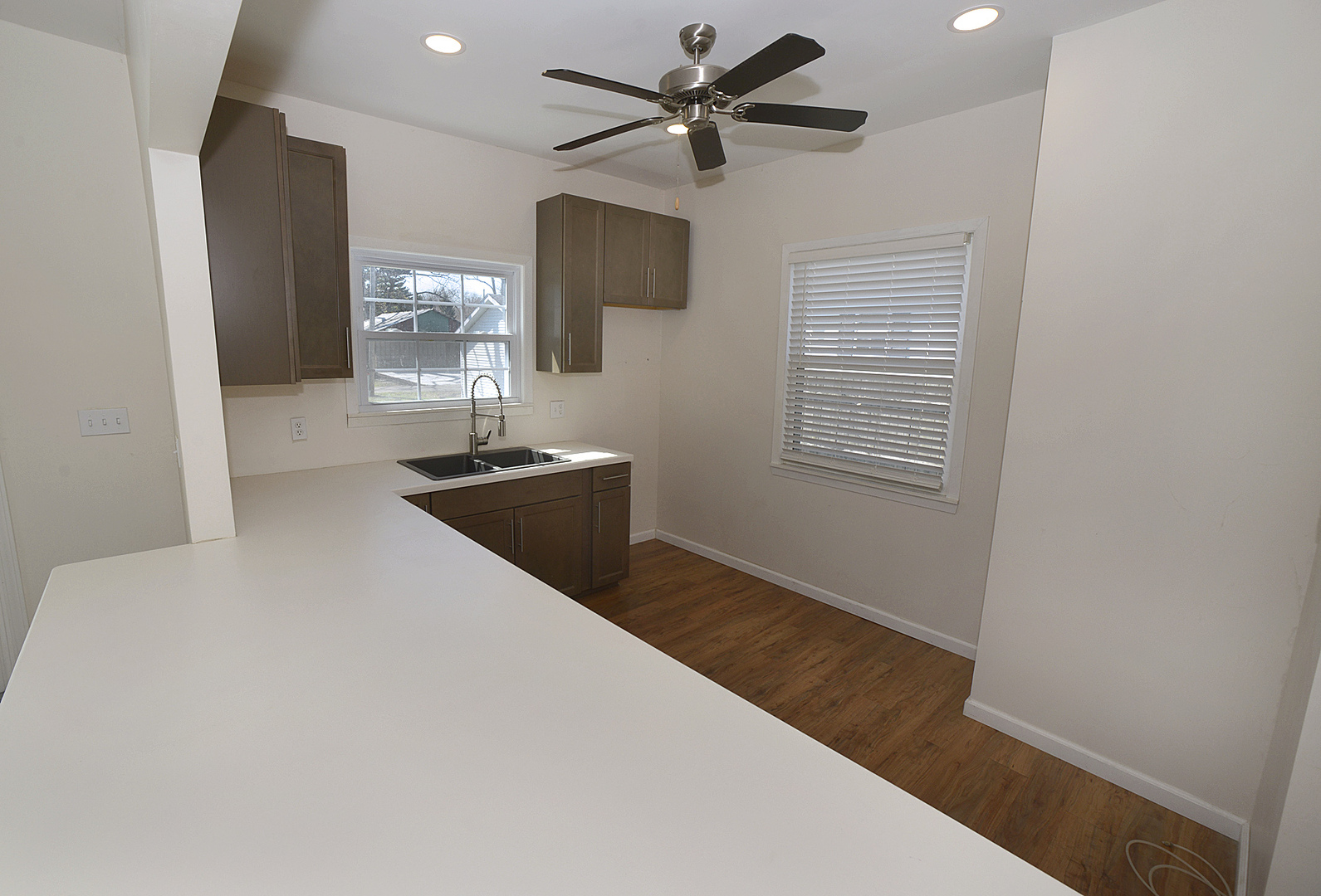 905 E Center Street, Ottawa, IL 61350