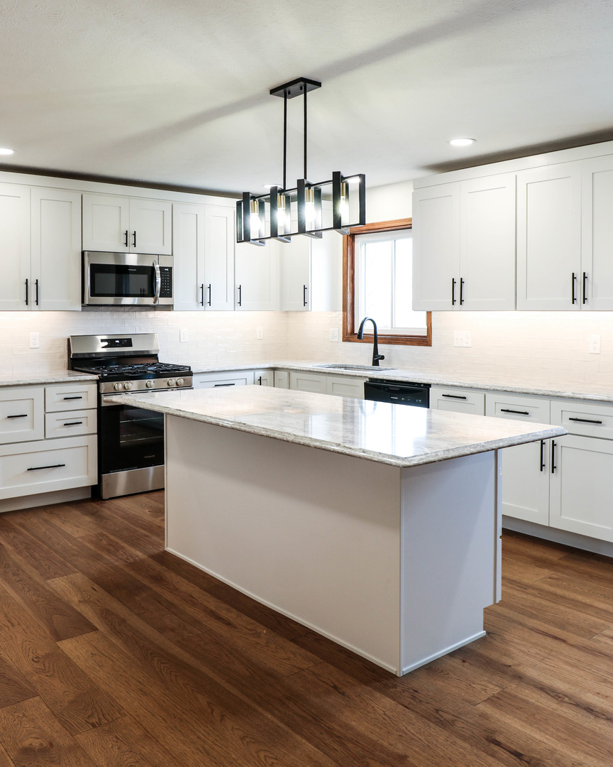 13015 E 2200 N Road, Hudson, IL 61748