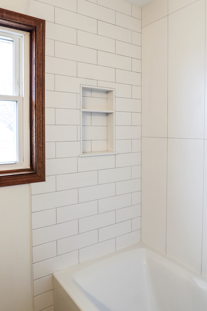 13015 E 2200 N Road, Hudson, IL 61748