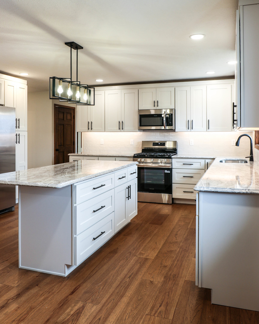 13015 E 2200 N Road, Hudson, IL 61748