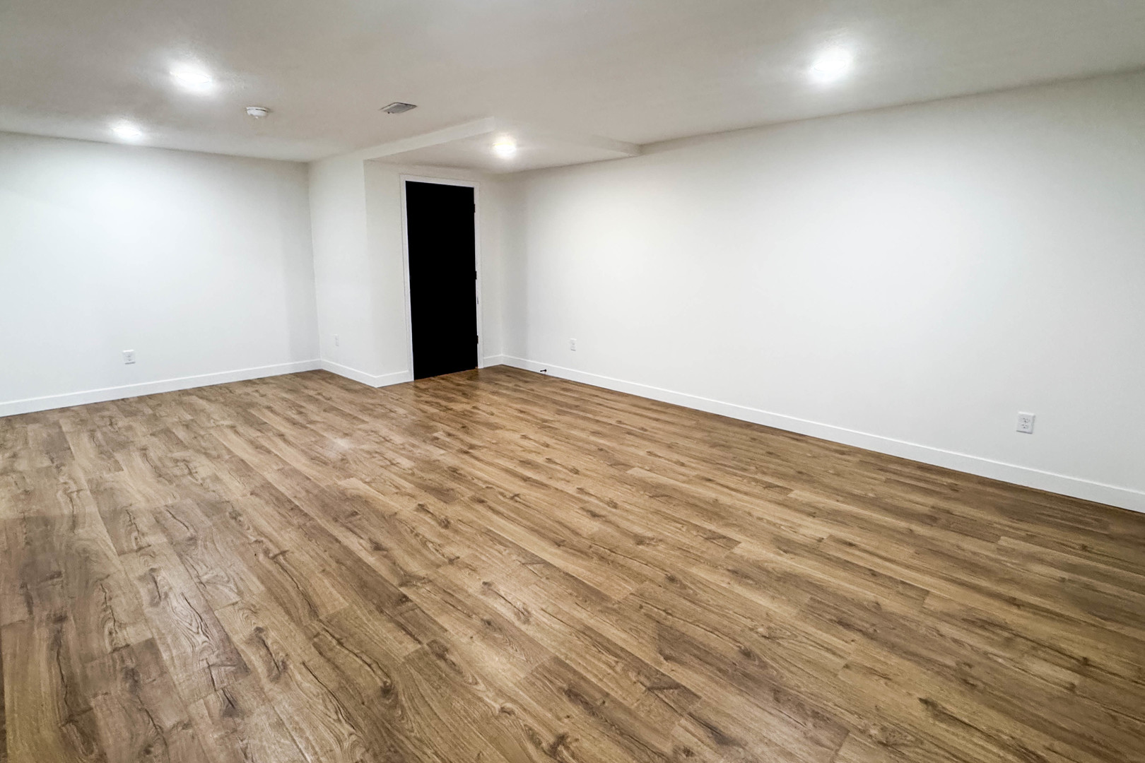 13015 E 2200 N Road, Hudson, IL 61748