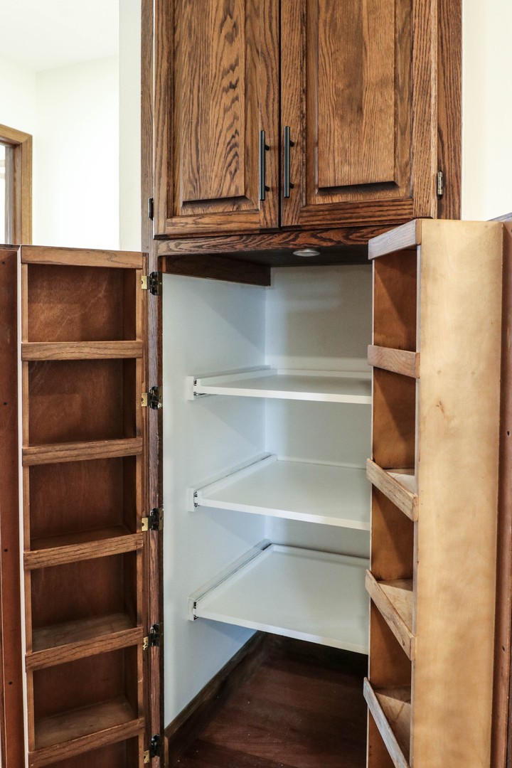 13015 E 2200 N Road, Hudson, IL 61748