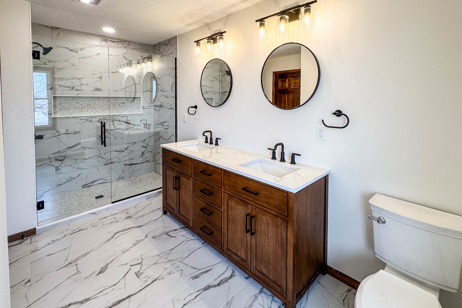 13015 E 2200 N Road, Hudson, IL 61748