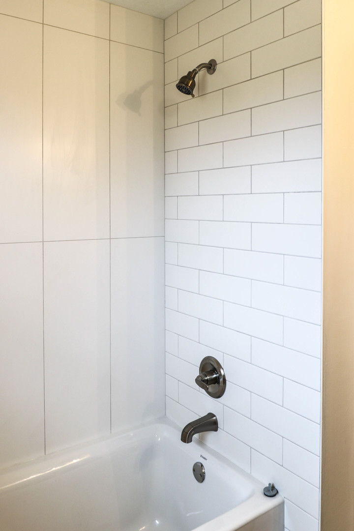 13015 E 2200 N Road, Hudson, IL 61748