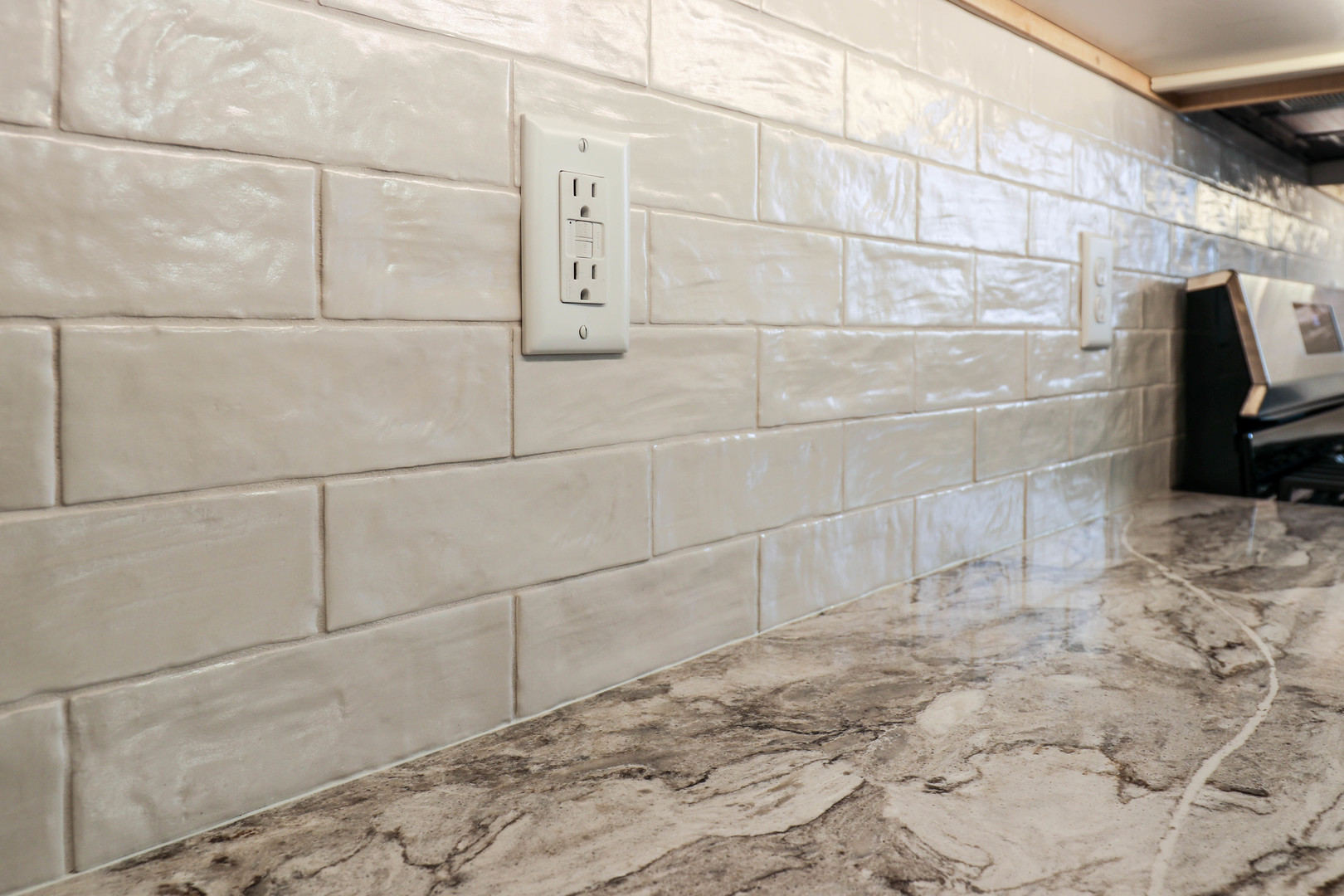 13015 E 2200 N Road, Hudson, IL 61748