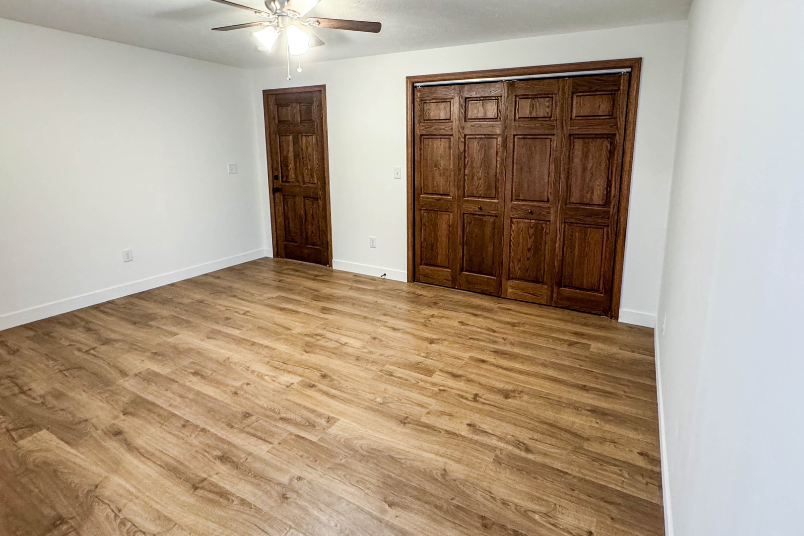 13015 E 2200 N Road, Hudson, IL 61748