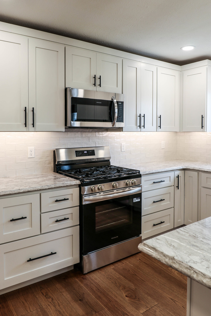 13015 E 2200 N Road, Hudson, IL 61748