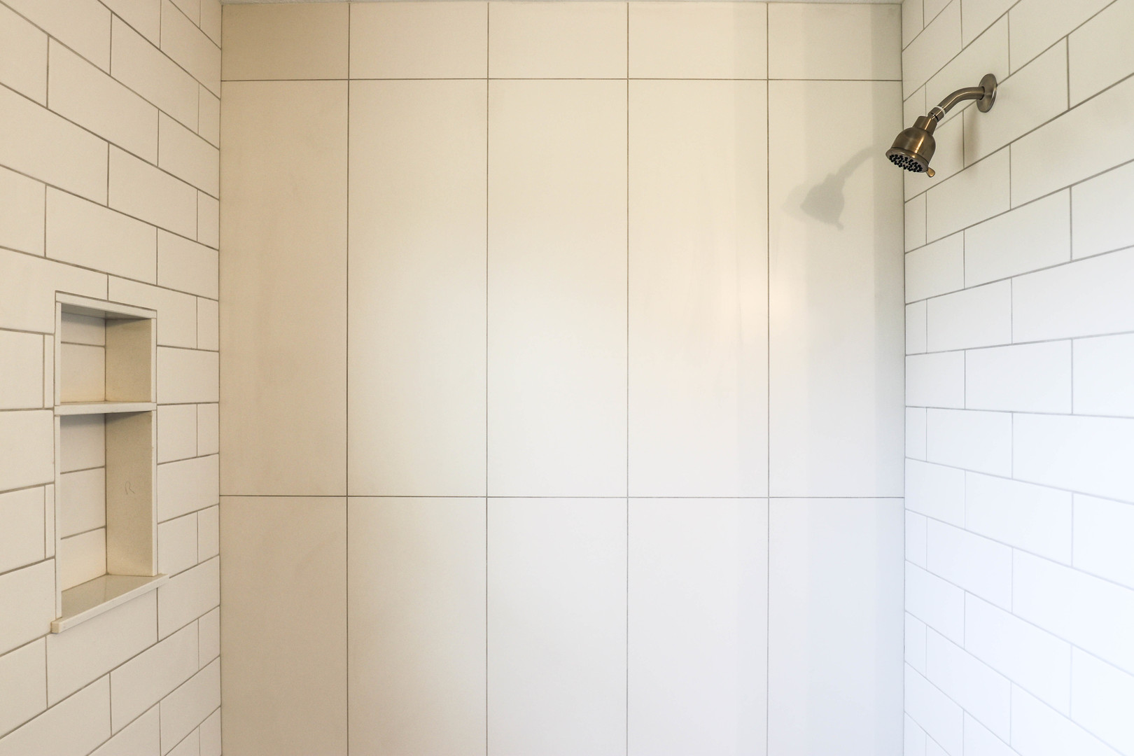 13015 E 2200 N Road, Hudson, IL 61748