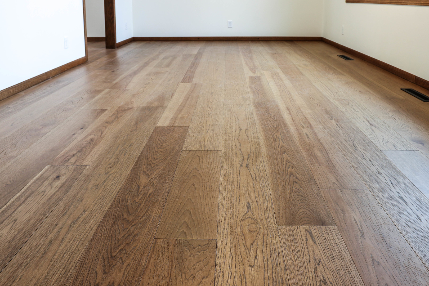 13015 E 2200 N Road, Hudson, IL 61748