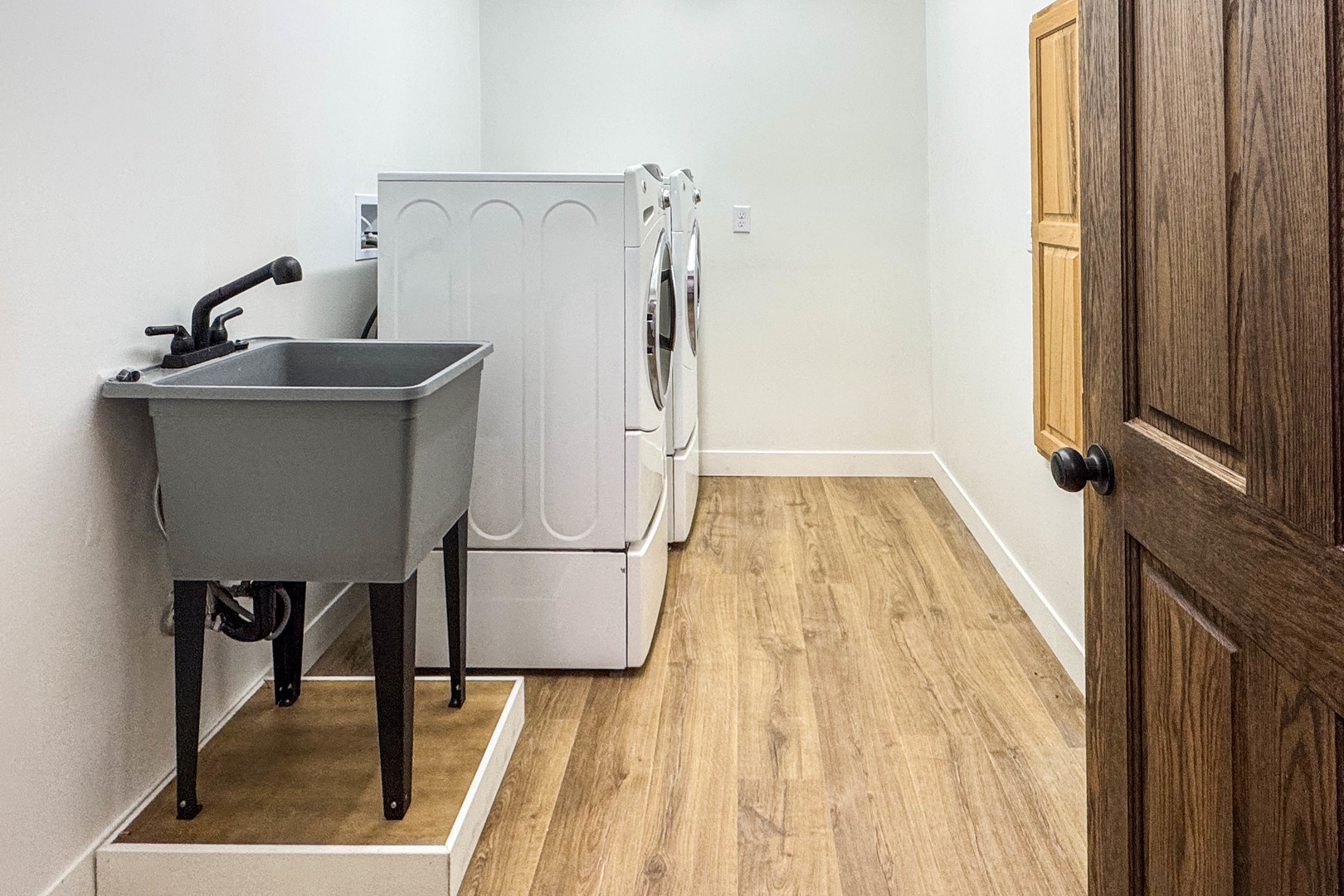 13015 E 2200 N Road, Hudson, IL 61748