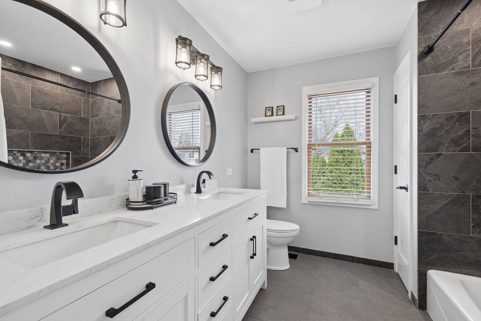 515 Connecticut Avenue, Naperville, IL 60565