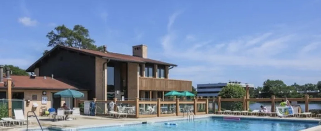 6156 Knoll Way Drive #36-103, Willowbrook, IL 60527