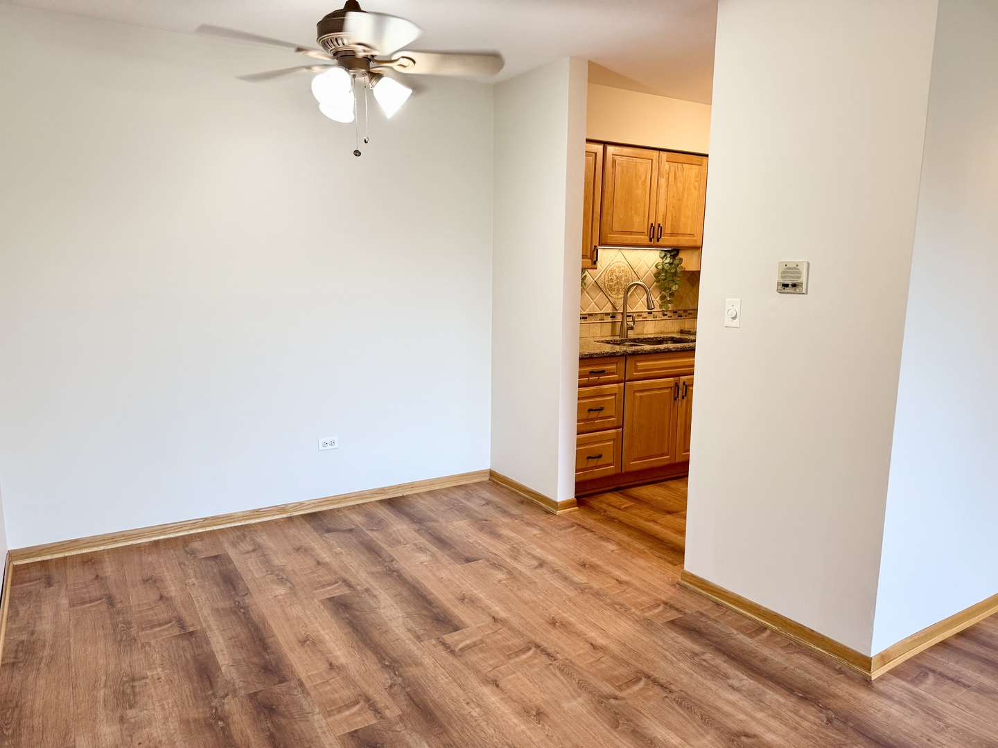 6156 Knoll Way Drive #36-103, Willowbrook, IL 60527