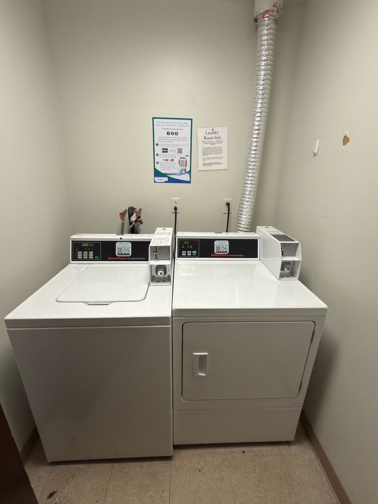 6156 Knoll Way Drive #36-103, Willowbrook, IL 60527