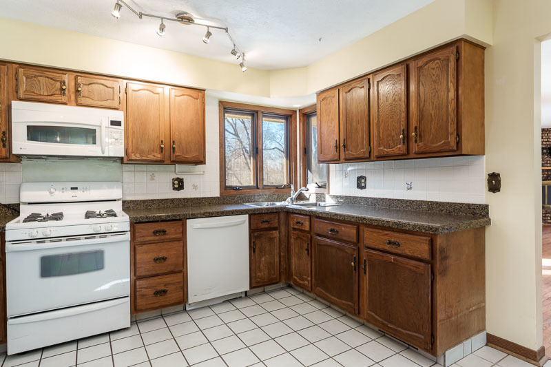 1920 Yale Bridge Road, South Beloit, IL 61080