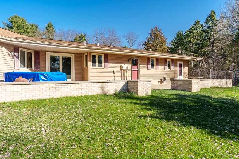 1920 Yale Bridge Road, South Beloit, IL 61080